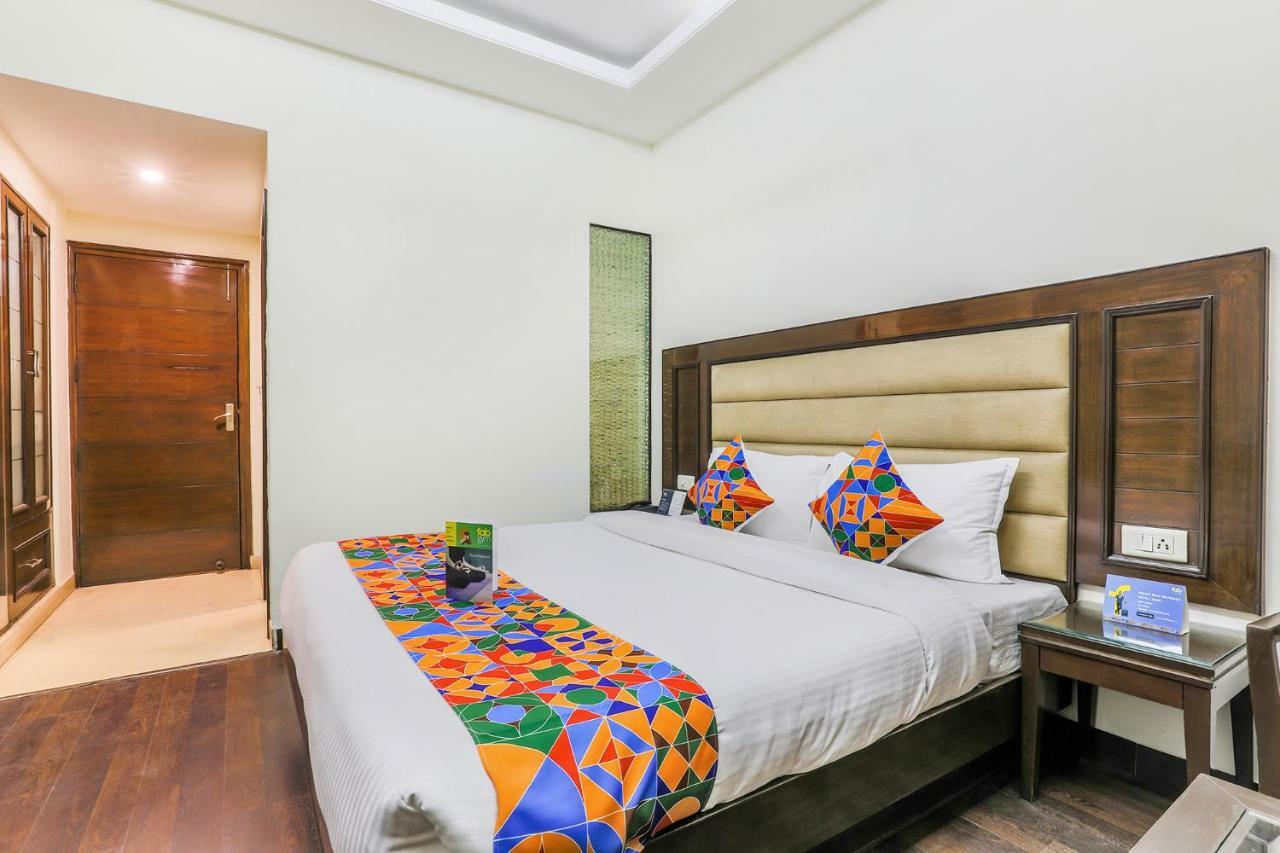 Fabhotel Metro35 Chandīgarh Exterior foto